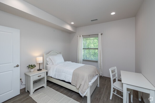 2BD, 2BA - 985SF - Bedroom - Terrace Place Apartments