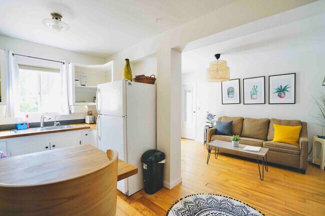 Photo - 3270 Cedar St Unit ID1281025P