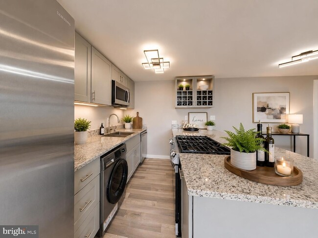 Photo - 4600 Duke St Unit 1624