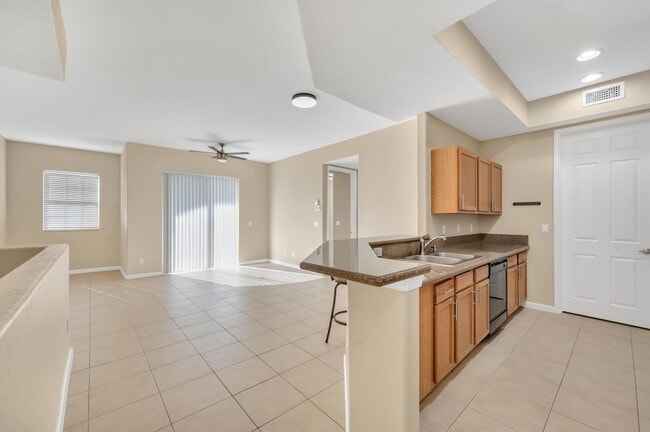 Photo - 10280 SW Stephanie Way Unit 8203