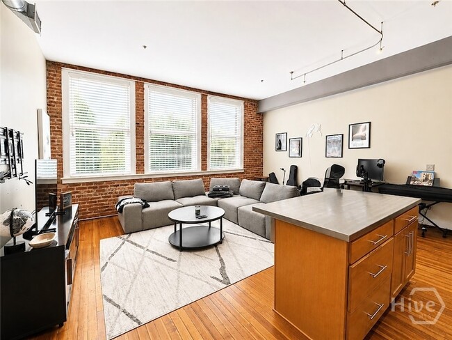Photo - 122 W Broughton St Unit 202