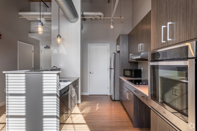 1BR, 1BA - 750SF - Kitchen - Winchester Lofts