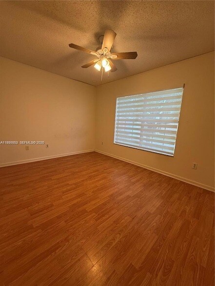 Photo - 540 SE 21st Ln