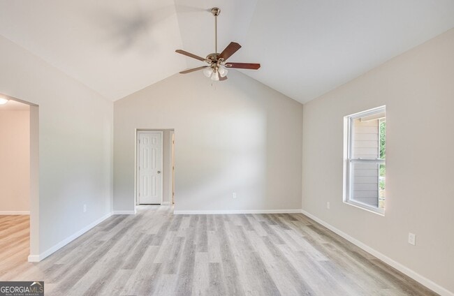 Photo - 74 Lyla Ln
