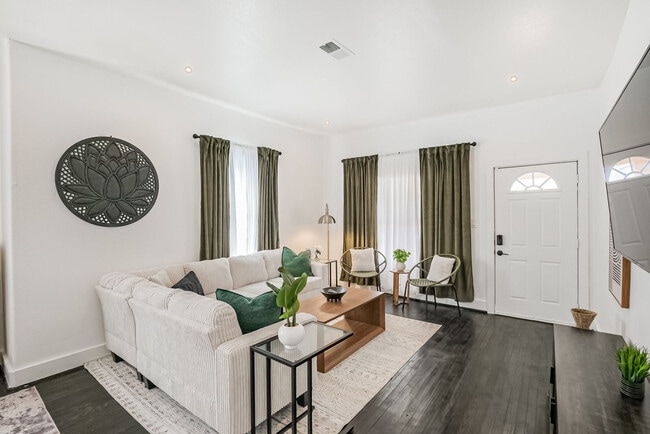 Building Photo - 3309 Webster St Unit SI FL1-ID1472545P