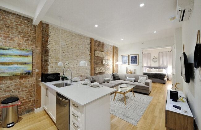 Photo - 348 W 45th St Unit ID1323938P