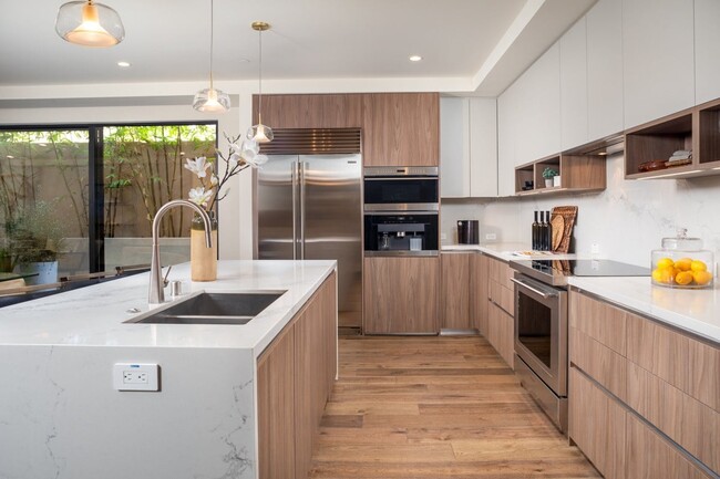 Building Photo - The Alfred