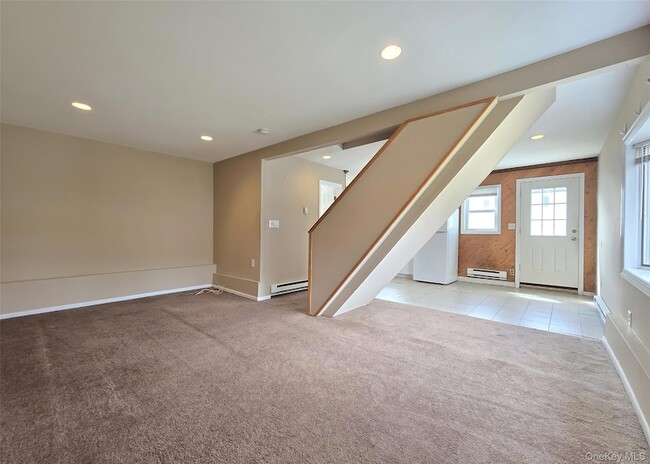 Photo - 18 Wyandotte St