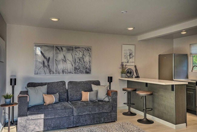 Photo - 2715 MacArthur Blvd Unit SI ID1545944P