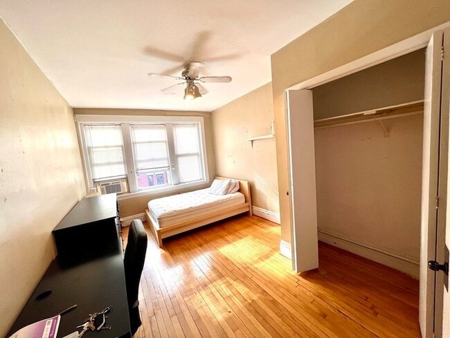 Building Photo - 32 Reedsdale St Unit 5