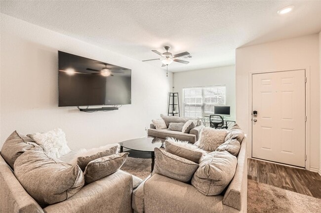 Photo - 14513 Prairie Sod Ln