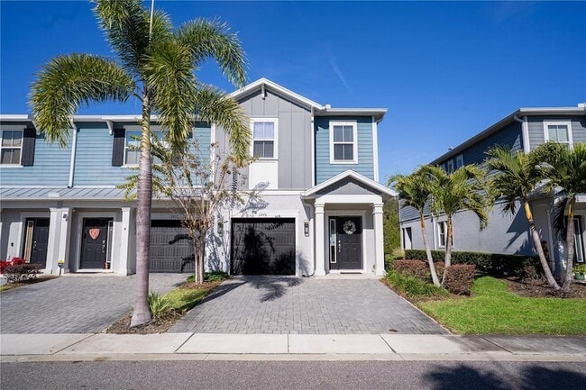 Photo - 2915 Grand Kemerton Pl