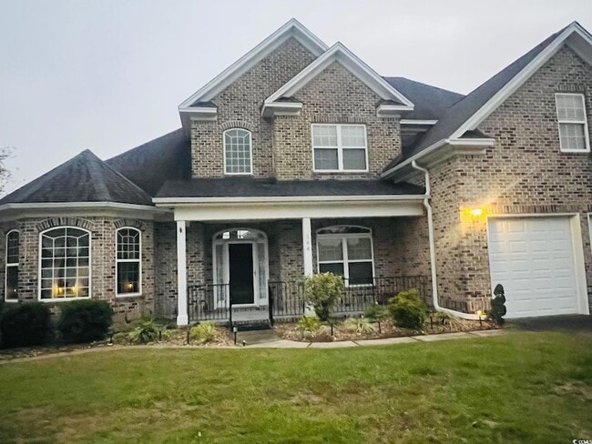 Photo - 584 Summerhill Dr