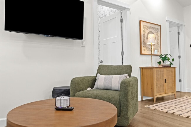 Photo - 221 Ardmore Dr Unit SI ID1262764P