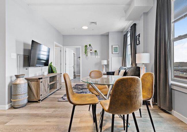 Photo - 95 Broadway-SI ID1240380P Unit SI ID1240380P