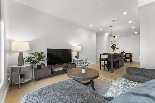 Photo - 35 W 2nd St Unit SI ID1240285P