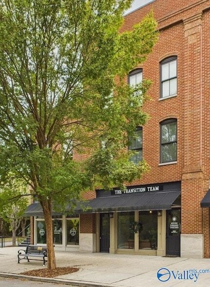 Photo - 69 Town Center Dr NW