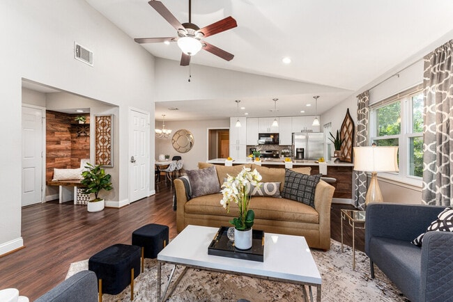 Photo - 1043 Grand Jct Dr Unit SI ID1607397P