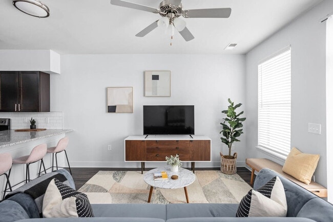 Photo - 8506 Westfield Blvd Unit ID1014516P