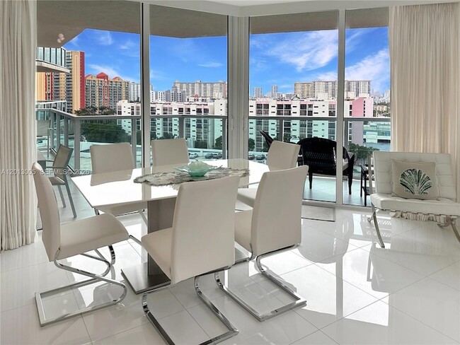 Building Photo - 250 Sunny Isles Blvd Unit 3-1001