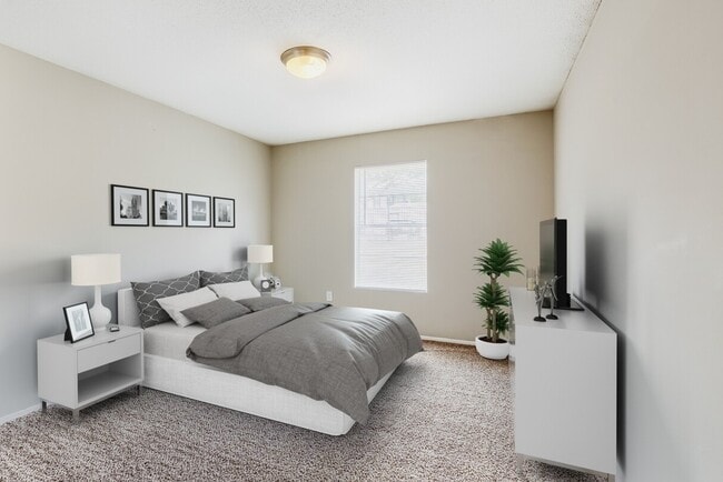 Photo - Royal Oak Apartments