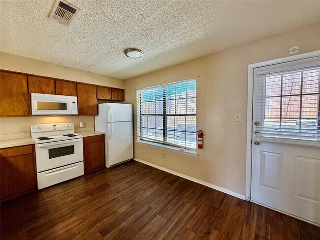 Photo - 1251 Dallas Dr