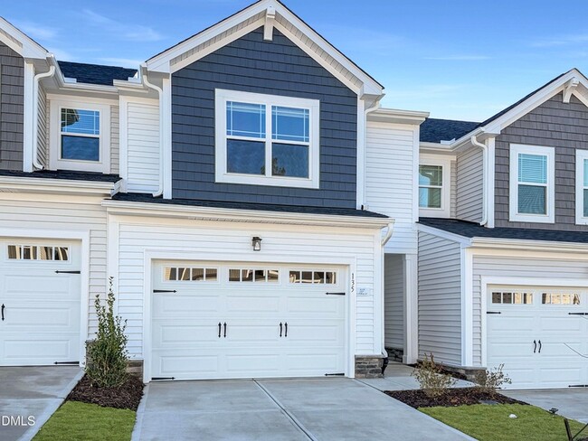 Photo - 135 Siebold St