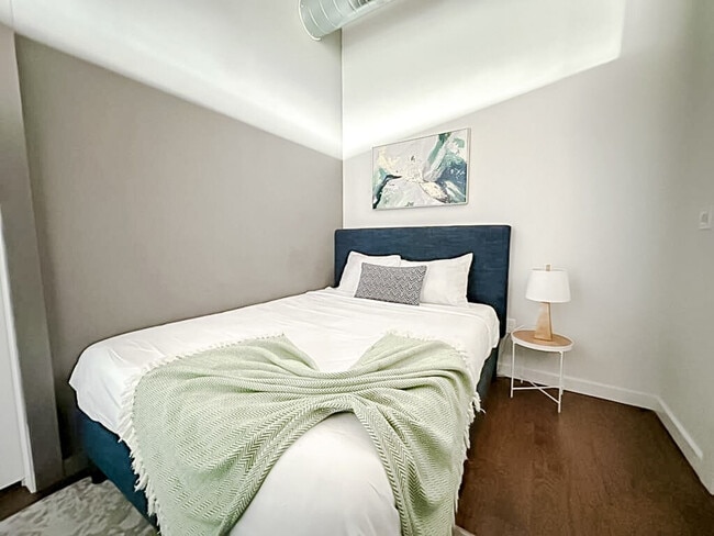 Photo - 605 W 4th St N Unit ID1352443P