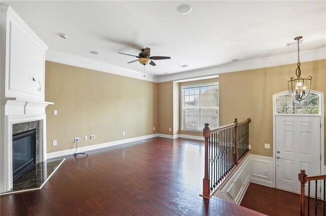 Photo - 2470 Natoma Ct SE