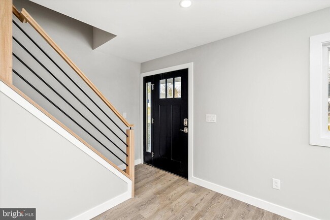Photo - 92 Pennwood Dr