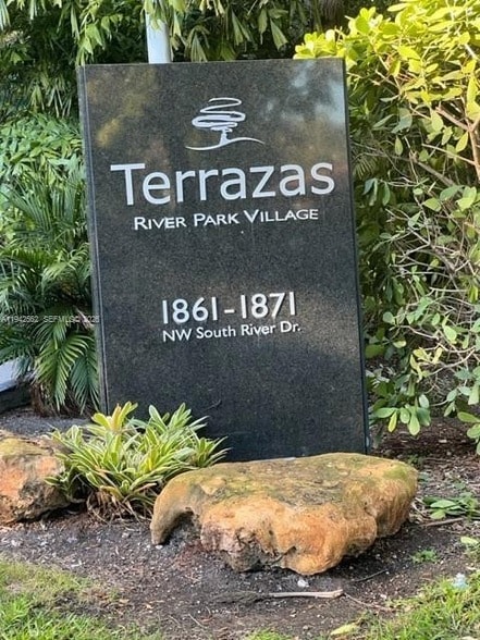 Photo - 1861 NW S River Dr Unit 1504