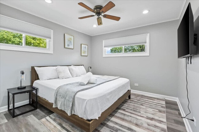 Photo - 33 Crescent Rd Unit ID1237897P