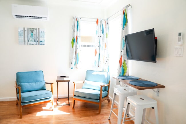 Building Photo - 4838 Muir Ave Unit SI FL1-ID1335161P