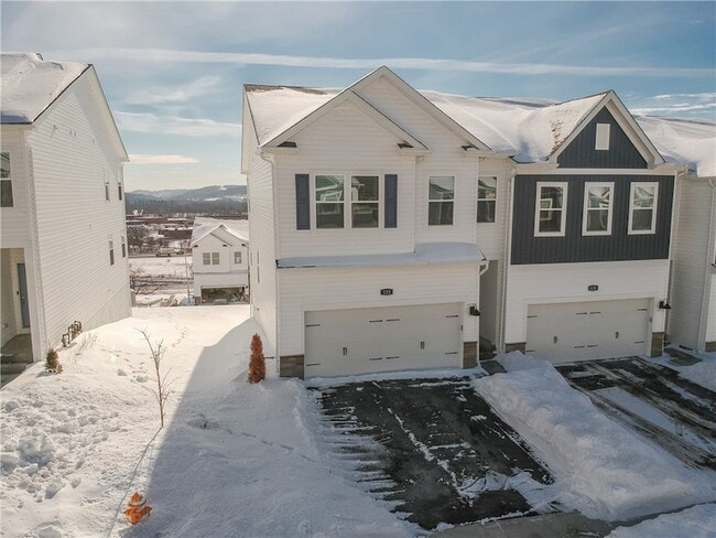 Building Photo - 122 Scotland Ln