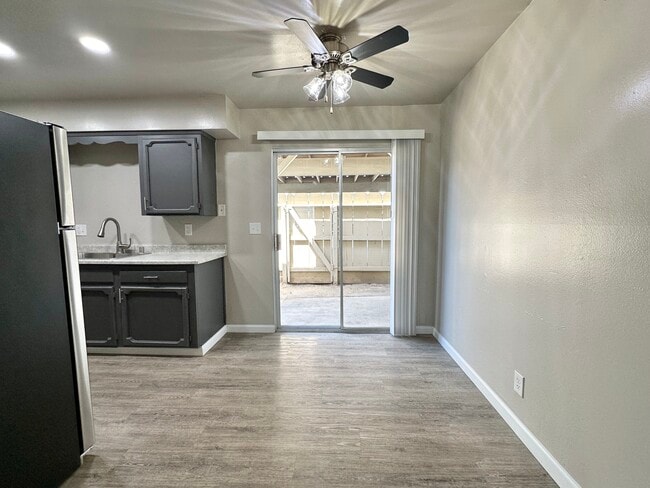 1x1 Downstairs Remodel - Granada Apartments