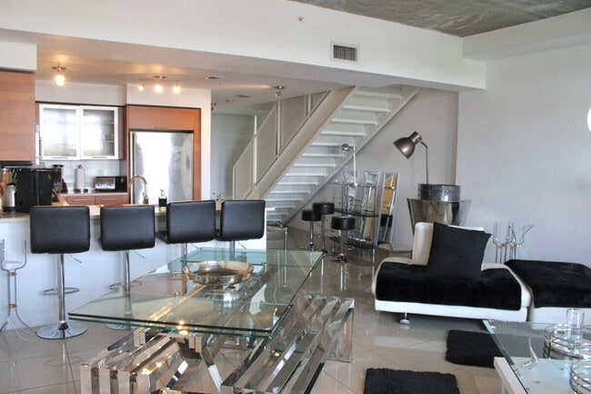 Photo - 139 NE 32nd St Unit ID1255498P