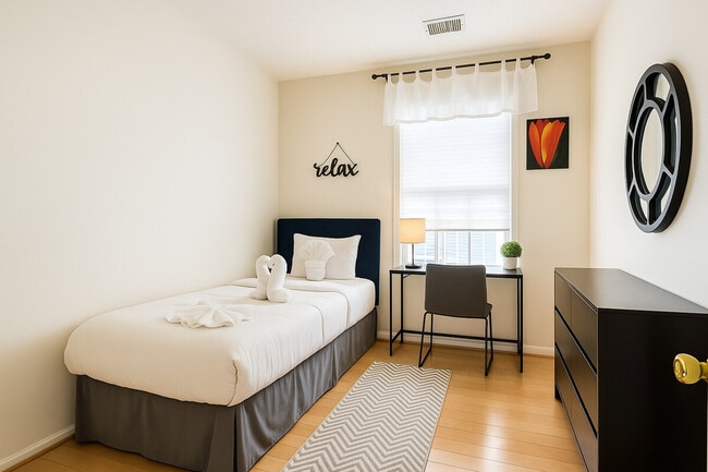 Photo - 2304 Hunters Woods Plaza Unit SI ID1473422P