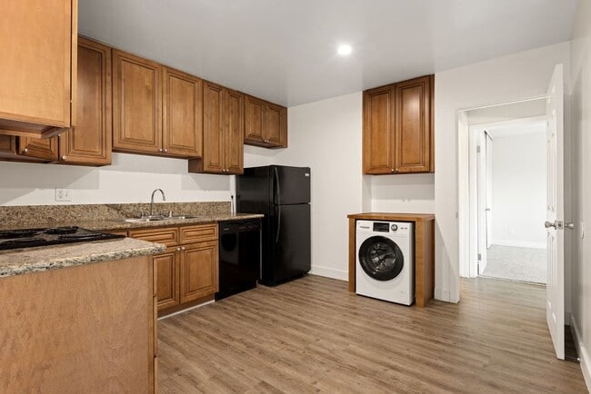 Photo - Parthenia Terrace Apartments