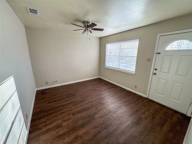 Building Photo - 103 S Burdette Ave