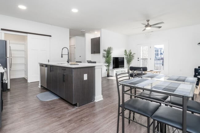 Photo - 5821 Elevated Wy Unit ID1228612P