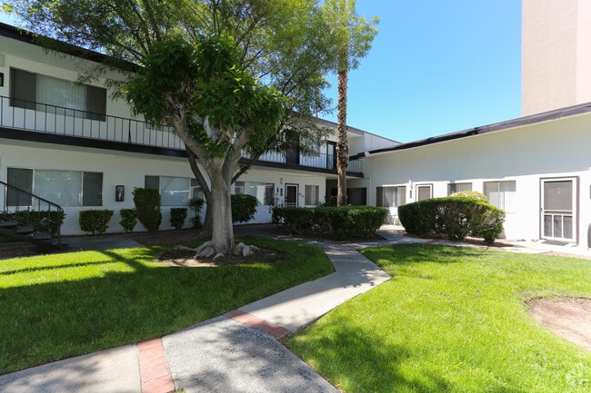 Community - The Diplomat Apartments