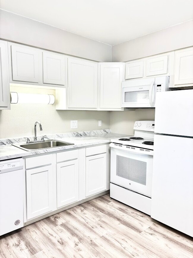 2 BR, 2 BA - Kitchen - Bear Valley Village Apartments