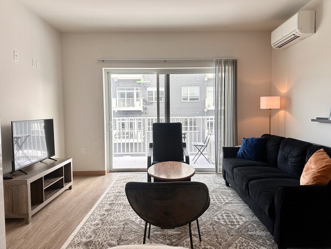 Photo - 1640 N Water St Unit ID1379031P