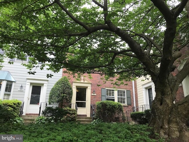 Photo - 4920 Bradley Blvd