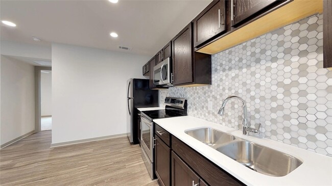 Photo - 6304 Prospect Ave Unit 202