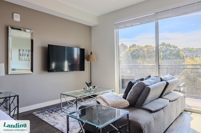 Photo - 210 E Green St Unit 716.1410573