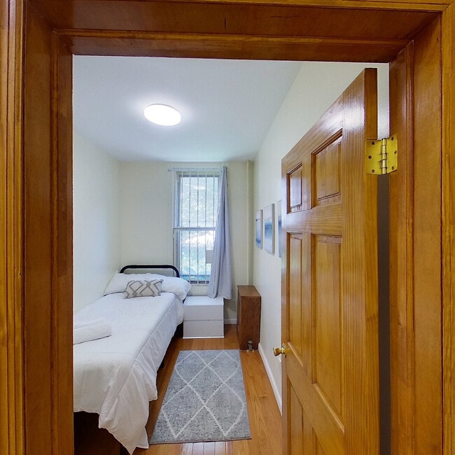 Photo - 1156 42nd St Unit ID1296532P