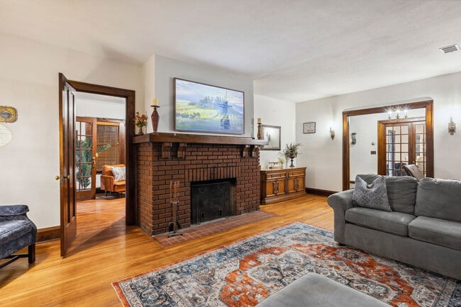 Building Photo - 11200 Lake Ave Unit SI ID1593874P