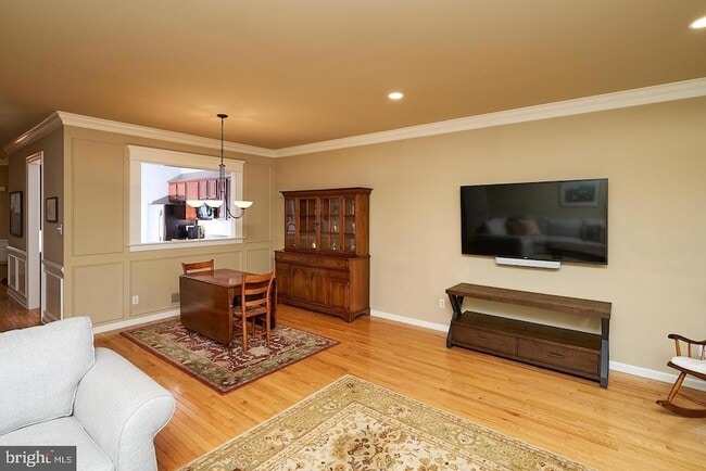 Photo - 138 Whispering Oaks Dr