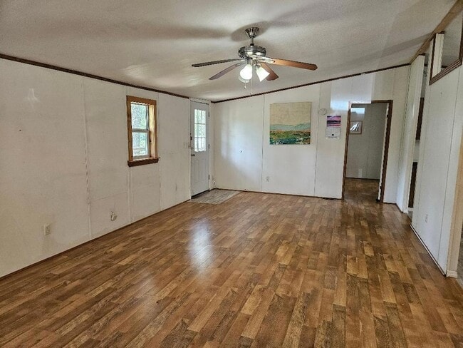 Photo - 127 Iroquois Dr